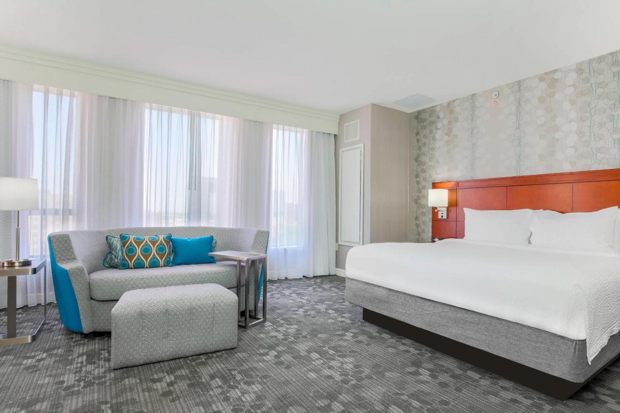Courtyard By Marriott Amarillo Downtown Hotel Exterior photo