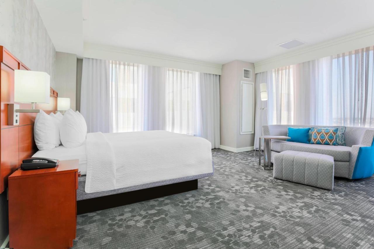 Courtyard By Marriott Amarillo Downtown Hotel Exterior photo